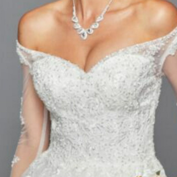 New ball gown bridal wedding dress - Picture 2 of 8